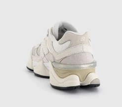 9060 Trainers