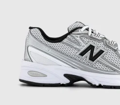 740 Trainers