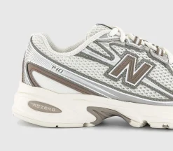740 Trainers