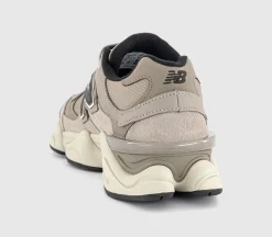 9060 Trainers