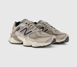 9060 Trainers