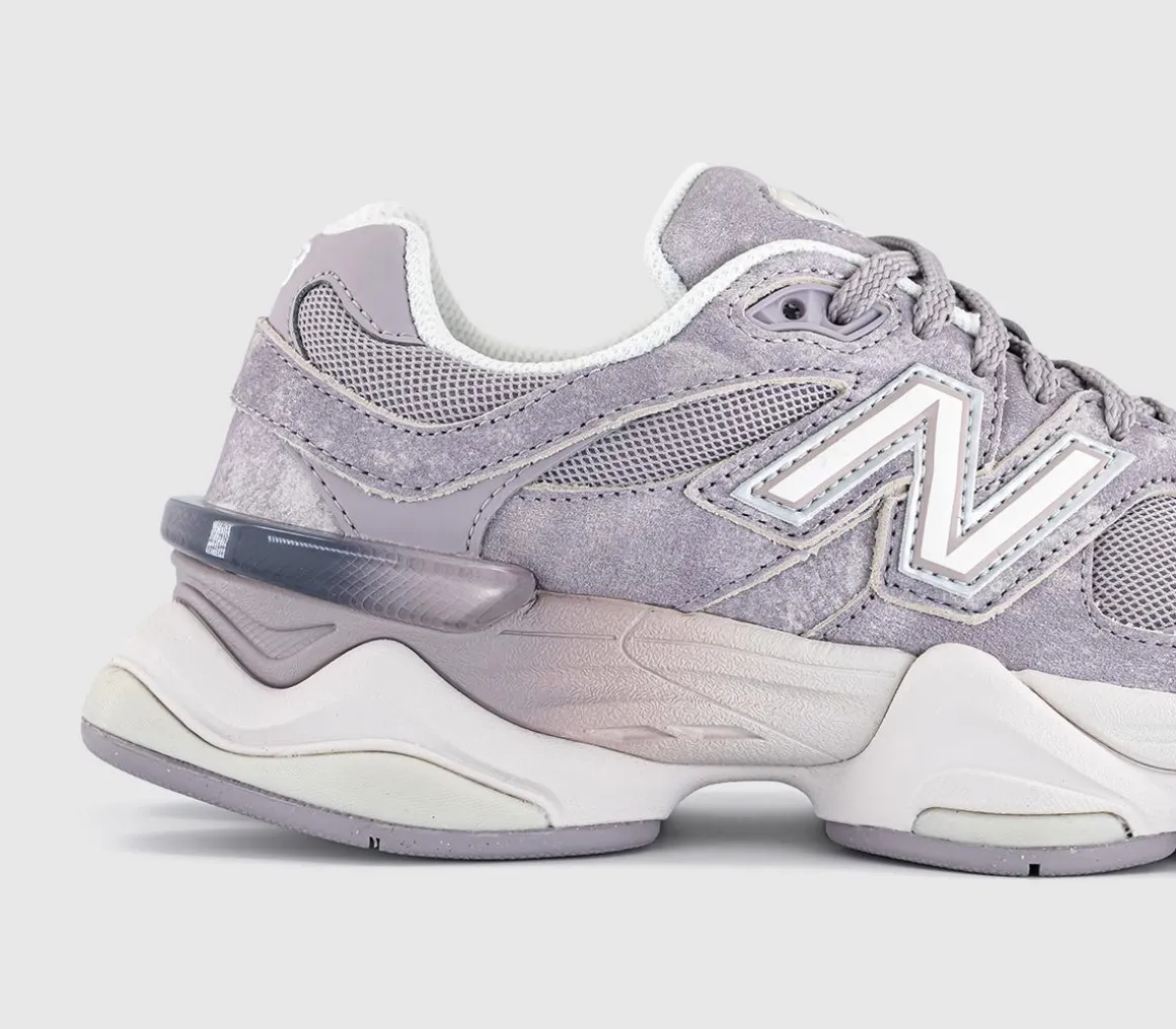 9060 Trainers