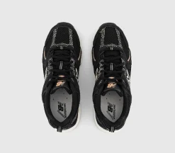 530 Trainers