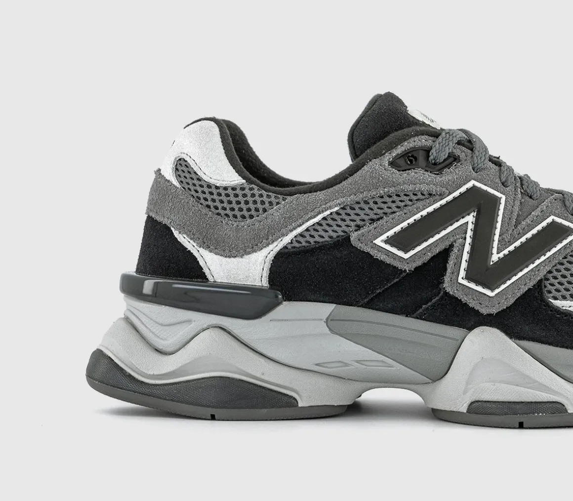 9060 Trainers