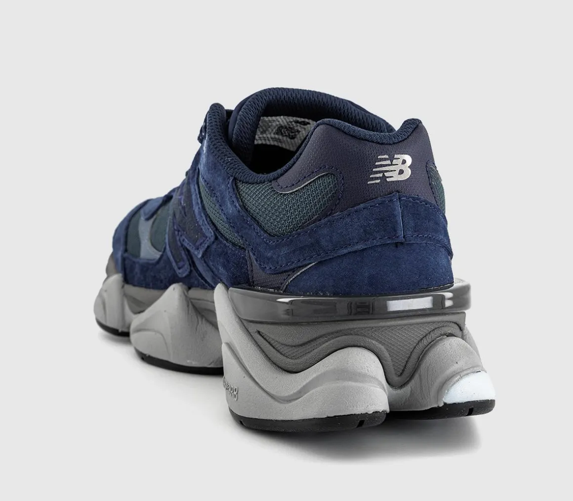 9060 Trainers