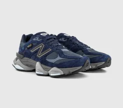 9060 Trainers