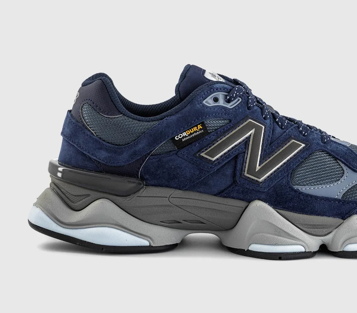 9060 Trainers