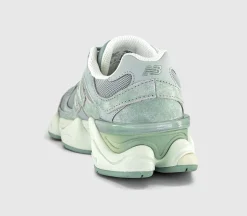 9060 Trainers