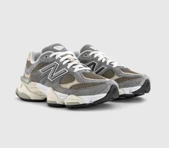 9060 Trainers