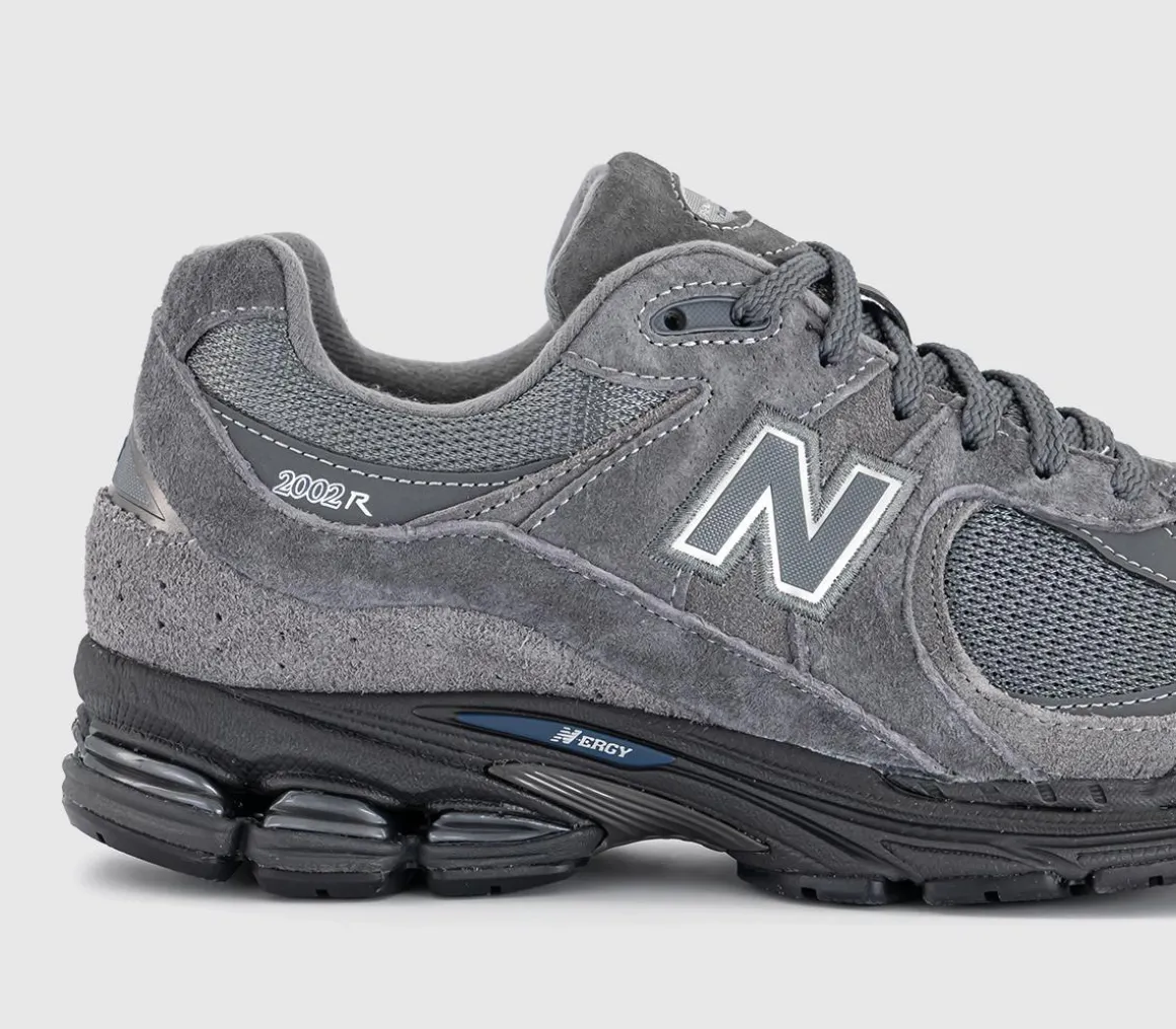 2002 Trainers