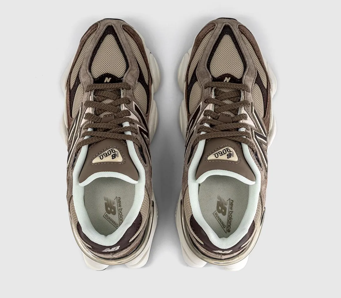 9060 Trainers