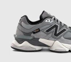 9060 Trainers