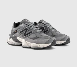 9060 Trainers
