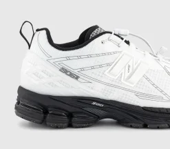 1906 Trainers