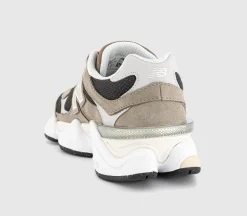9060 Trainers