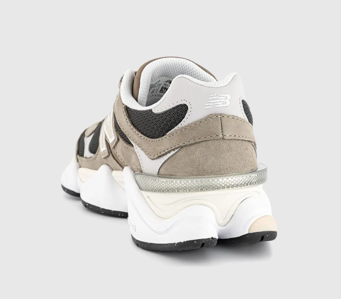9060 Trainers