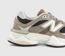 9060 Trainers