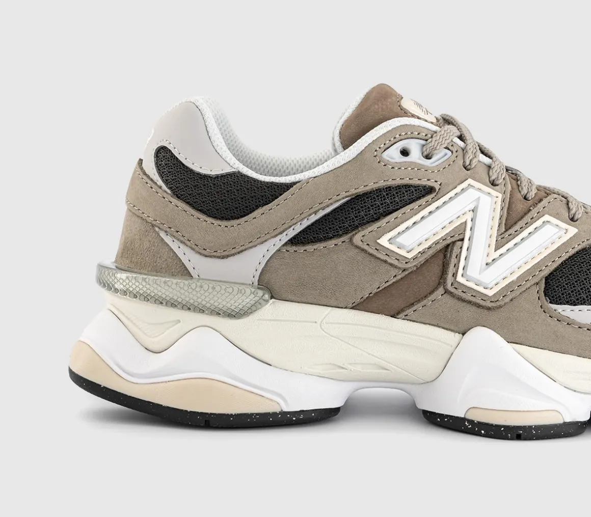 9060 Trainers