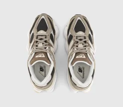 9060 Trainers