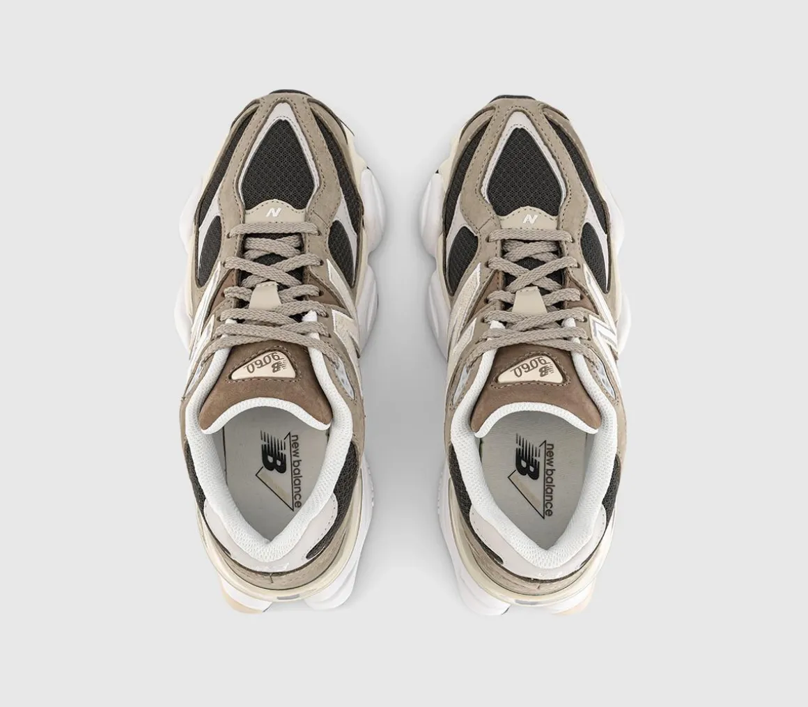 9060 Trainers