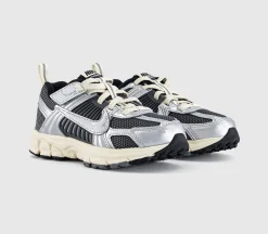 Vomero Youth Trainers