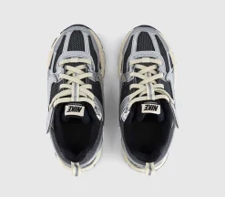 Vomero Youth Trainers