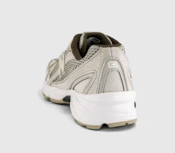 740 V2 Trainers