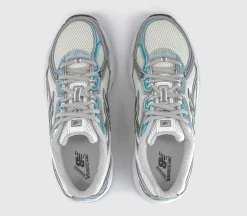 740 V2 Trainers