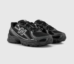 740 V2 Trainers