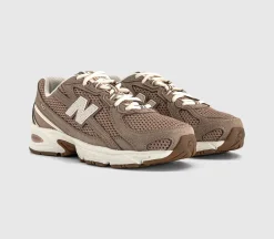 740 V2 Trainers