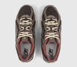 740 V2 Trainers