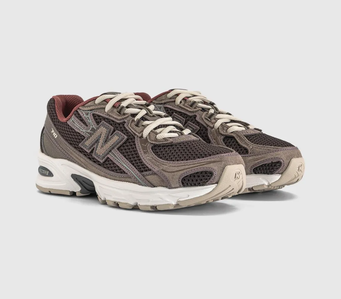 740 V2 Trainers