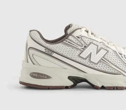740 V2 Trainers