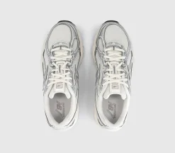 740 V2 Trainers