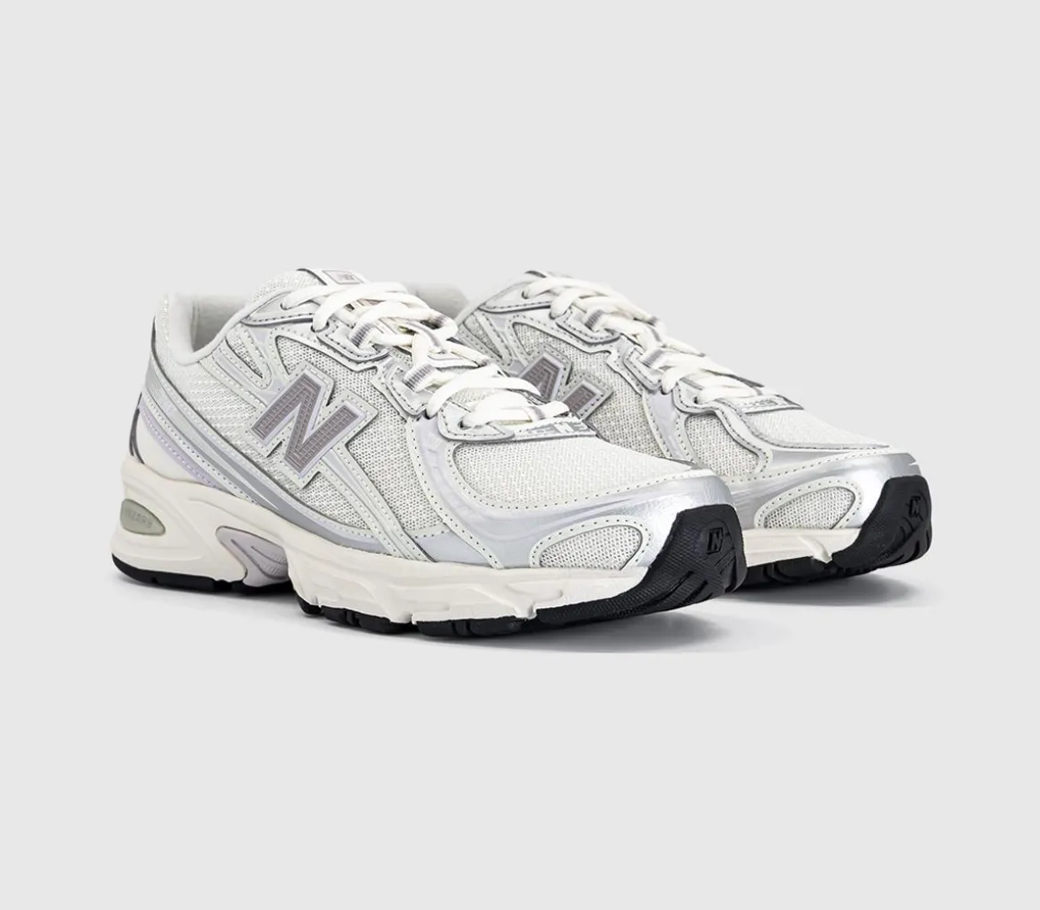 740 V2 Trainers