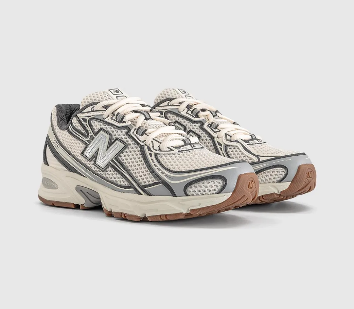 740 V2 Trainers