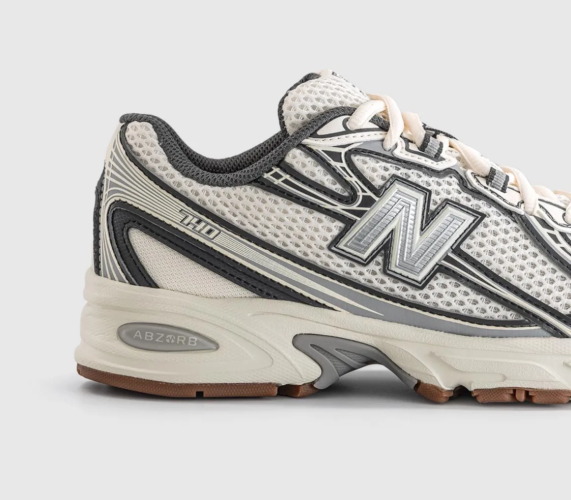 740 V2 Trainers