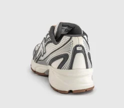 740 V2 Trainers