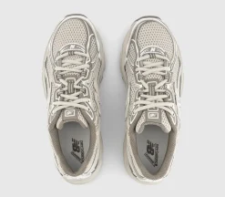 740 V2 Trainers