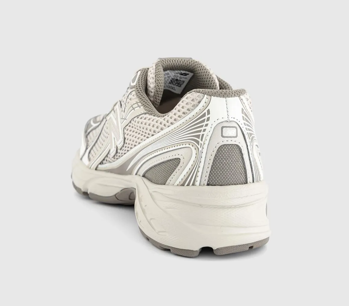 740 V2 Trainers