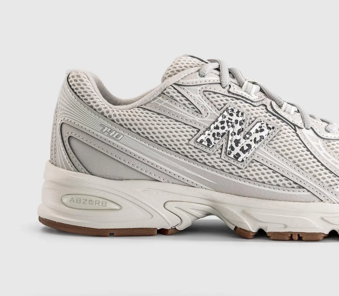 740 V2 Trainers