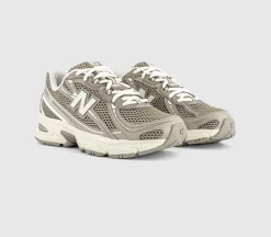 740 V2 Trainers