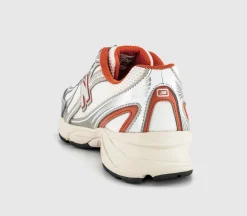 740 V2 Trainers
