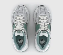 Zoom Vomero 5 Trainers