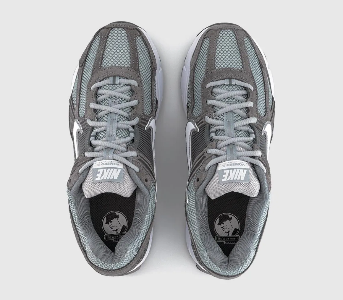 Zoom Vomero 5 Trainers